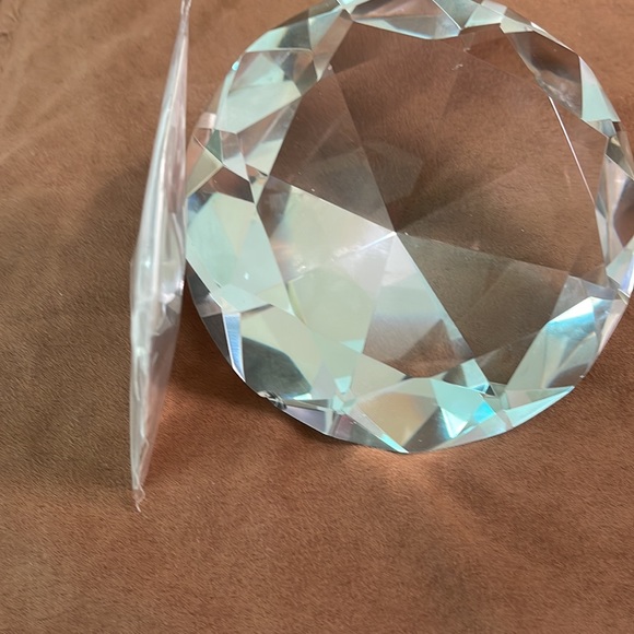 Rainbow enamel pin - Picture 3 of 4